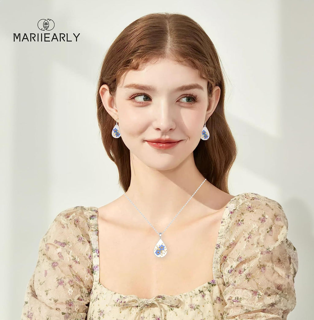 Pressed Flower Teardrop Necklace Y243994