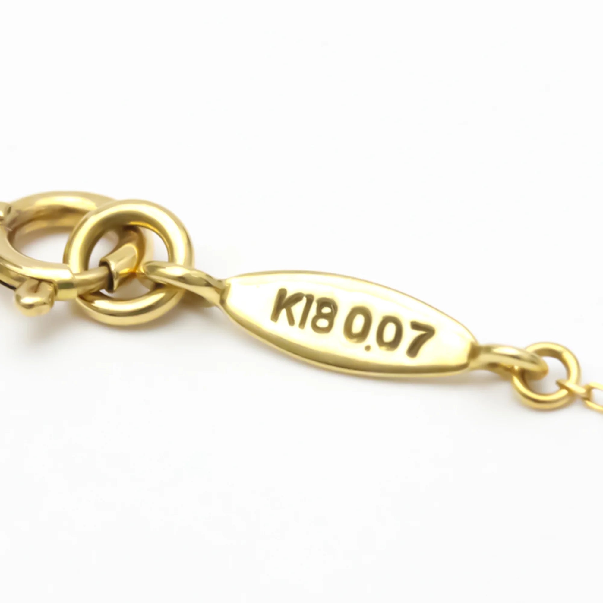 18K Yellow Gold Diamond Pendant Necklace K353