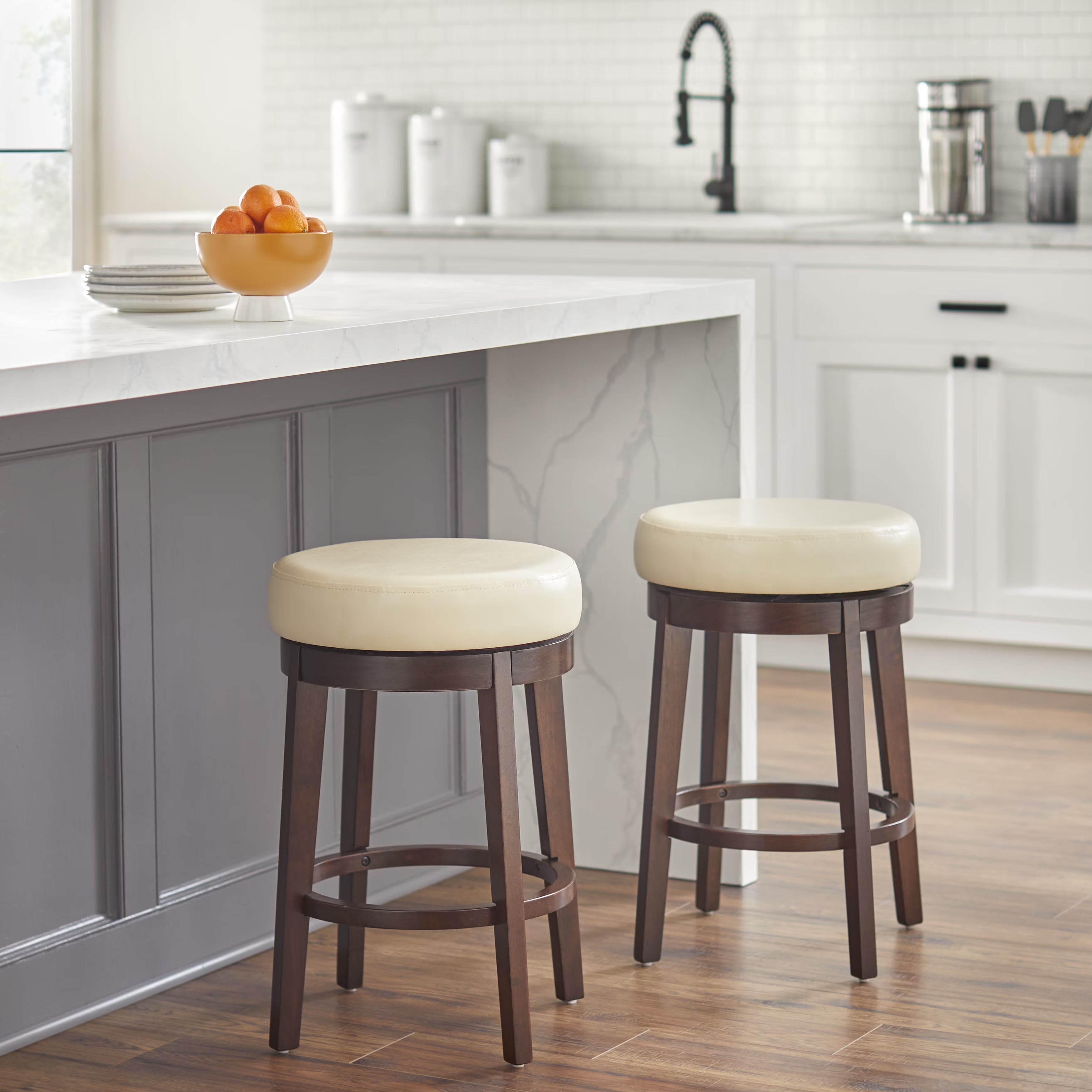 24” Single Swivel Counter Height Stool E990