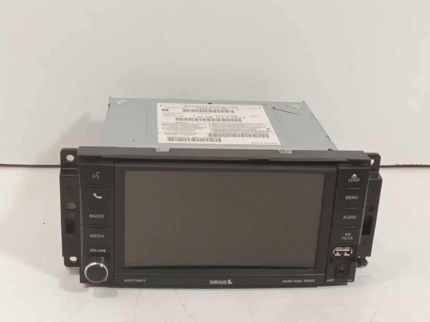 Pre-Owned Dodge Caravan Navigation Satellite CD Player Radio Receiver OEM J26313