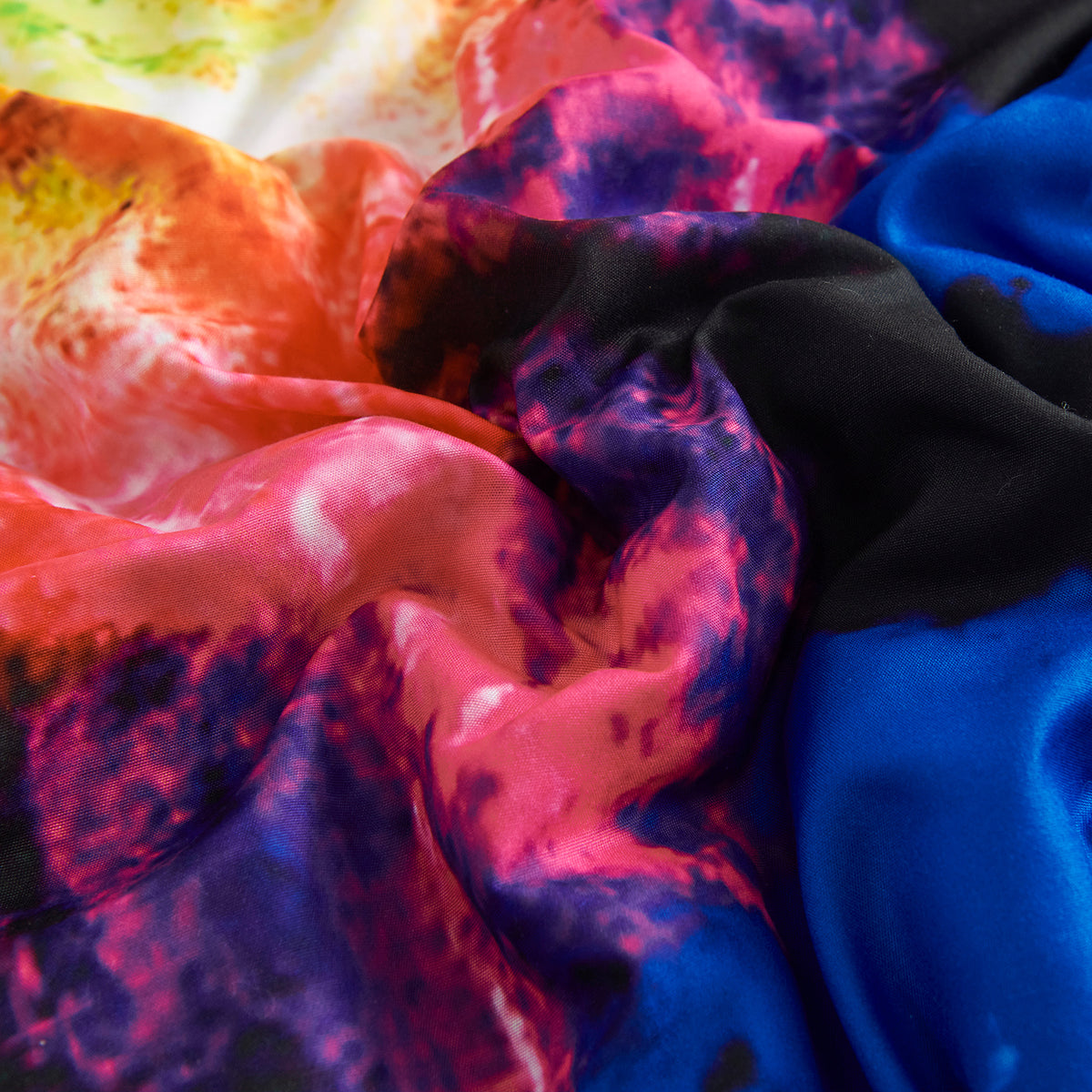 Tie Dye Reversible Comforter Set, Full/Queen Size, 3 Pieces, Blue Black Purple R105