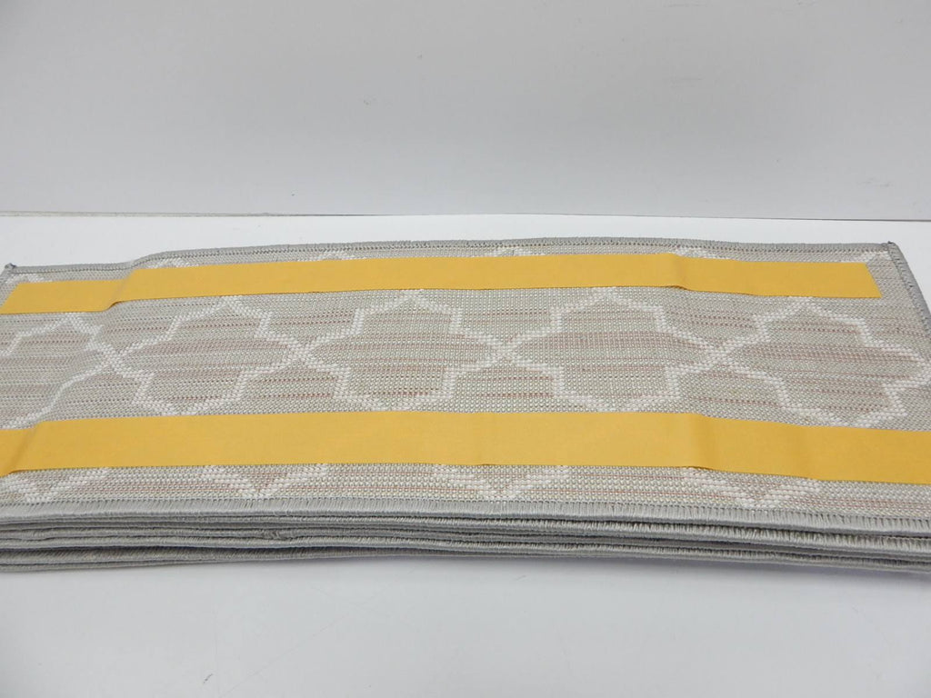 100% Polypropylene Carpet Strips D31615