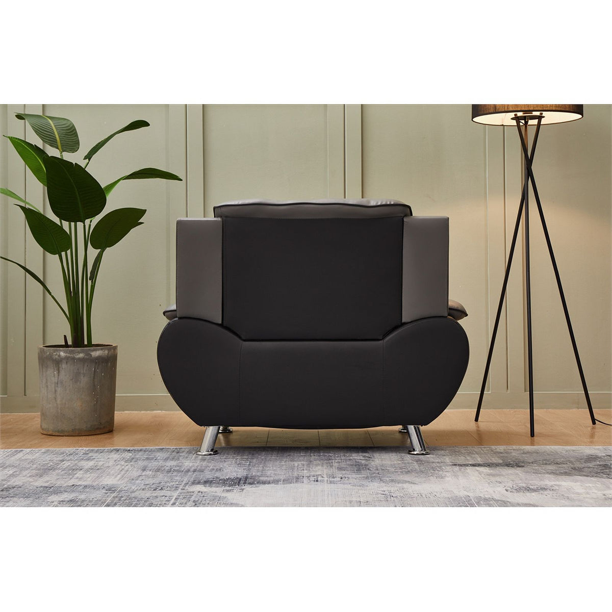 Modern Upholstered Faux Leather Chair in Black / Gray G278