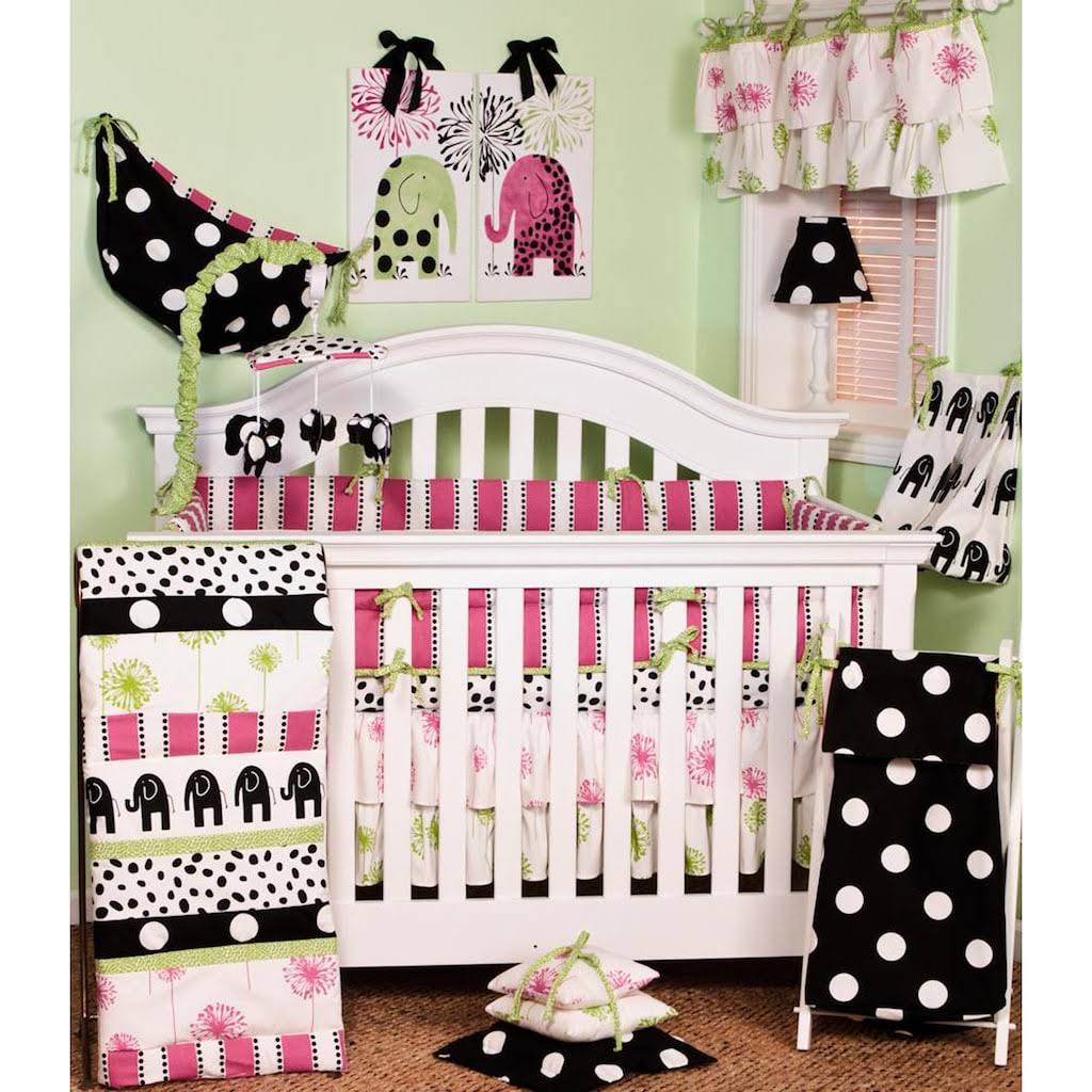 7 Piece Crib Bedding Set P590322