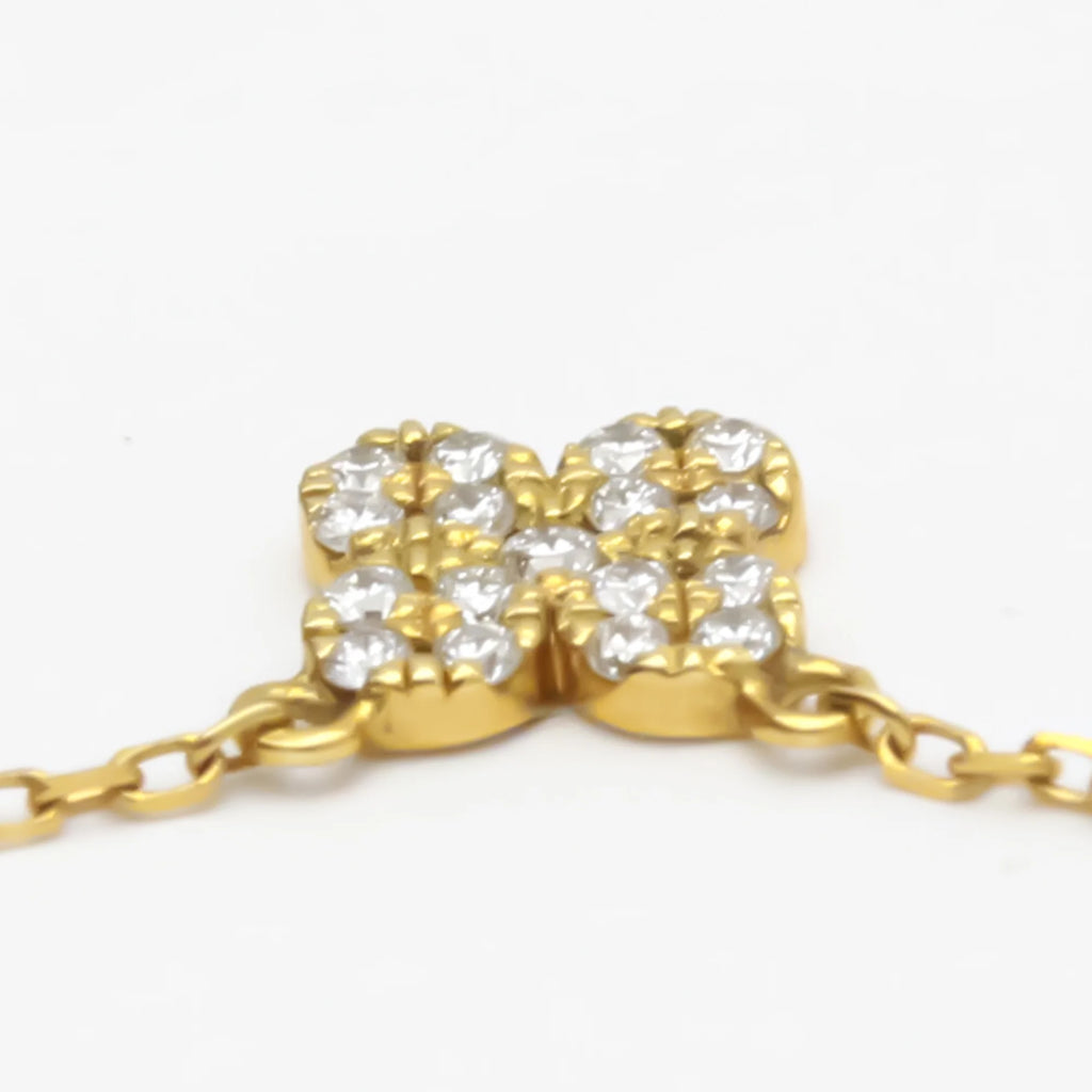 18K Yellow Gold Diamond Pendant Necklace K353