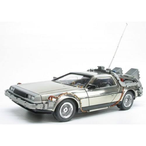 Time Machine Model Kit (1:25 Scale) S583