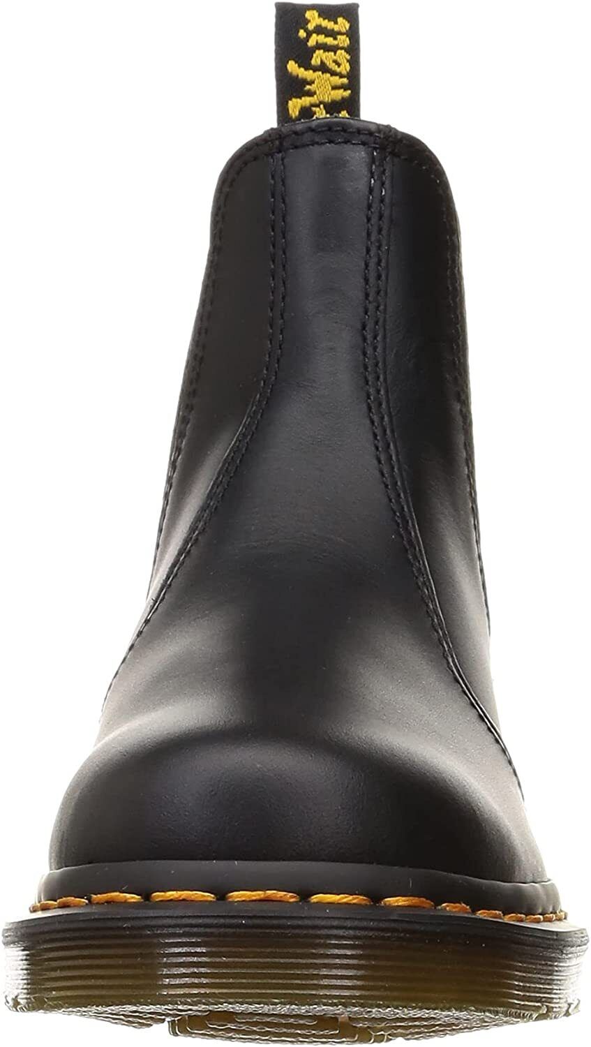Leather Chelsea Boot N744905