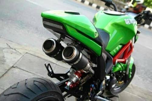 Dual High Mount Racing Exhaust U1573