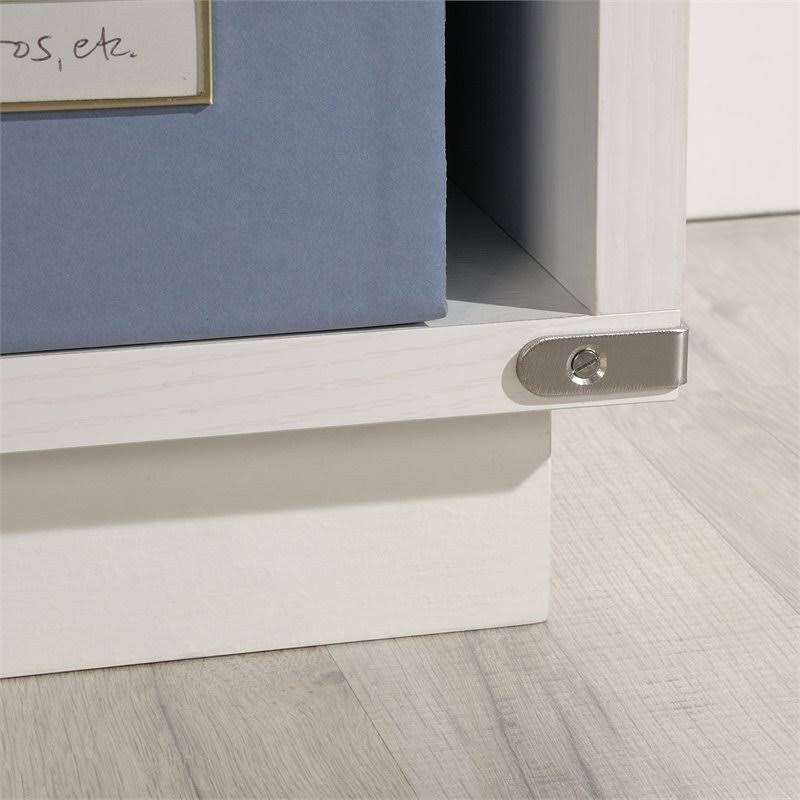 Pearl Oak Bookcase H6092