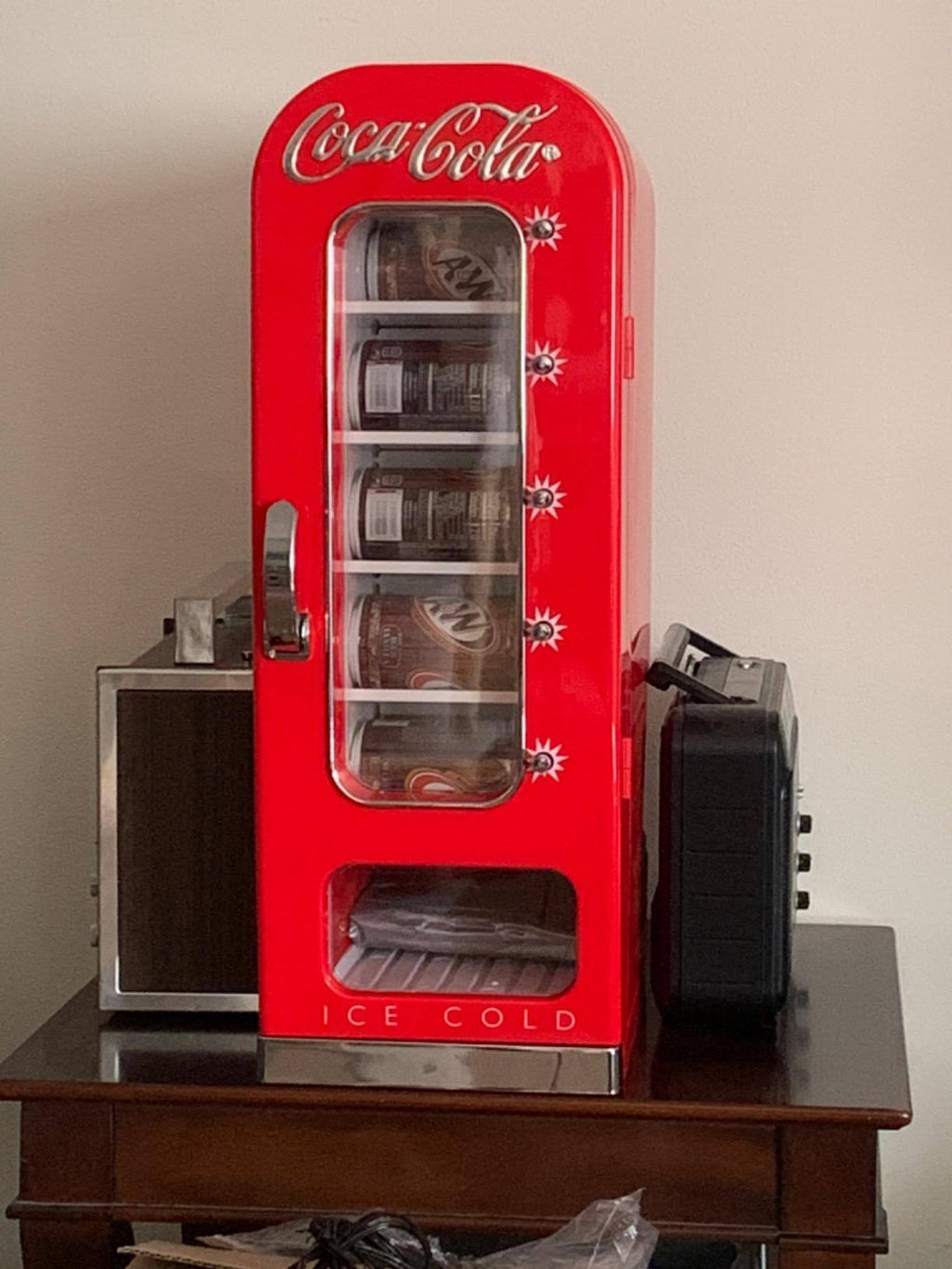 10-Can Retro Vending Fridge L821