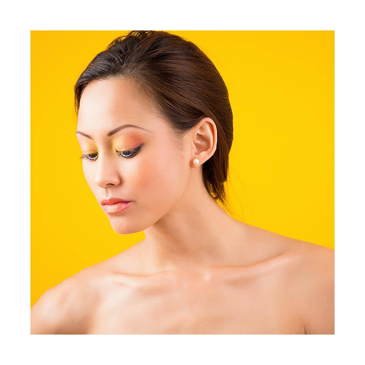 Deep Yellow Seamless Background Paper 107 in x 150 ft P35841