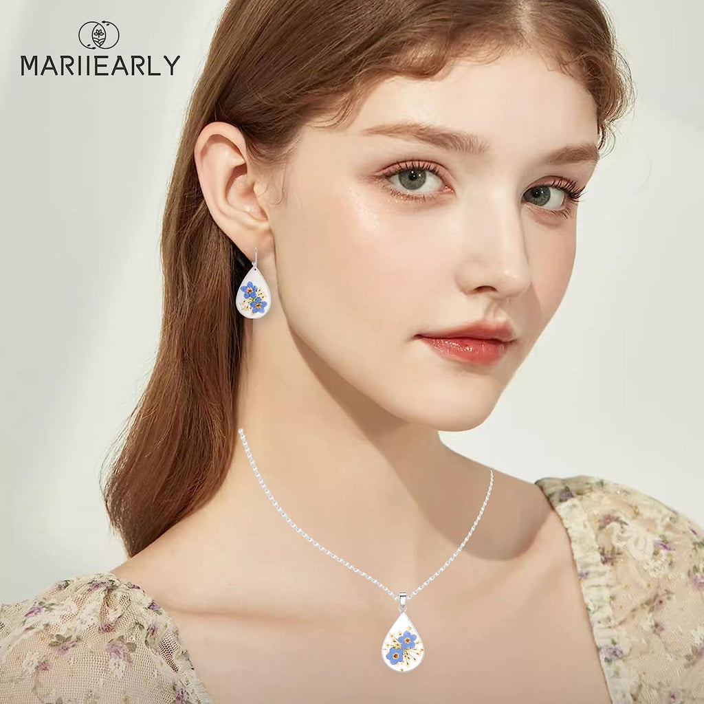 Pressed Flower Teardrop Necklace Y243994